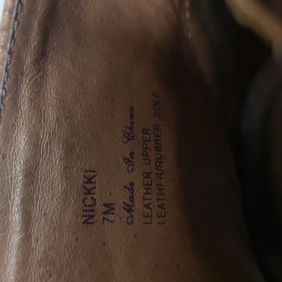 Donald J Pliner Nickki Studded Leather Lace-Up Booties Size 7 - Picture 13 of 15